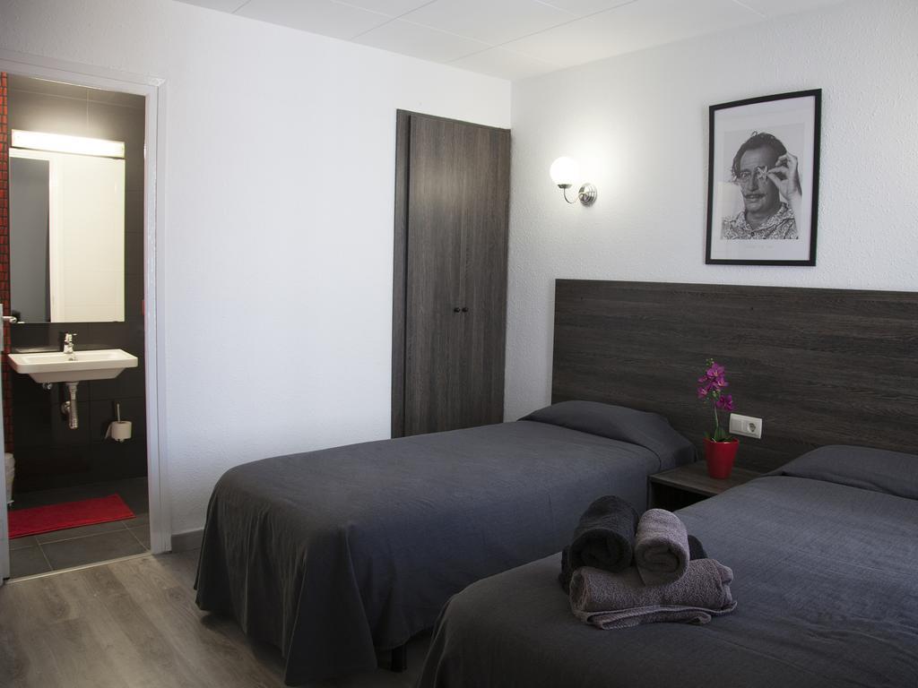 Apartaments Atzavara Calella Cameră foto