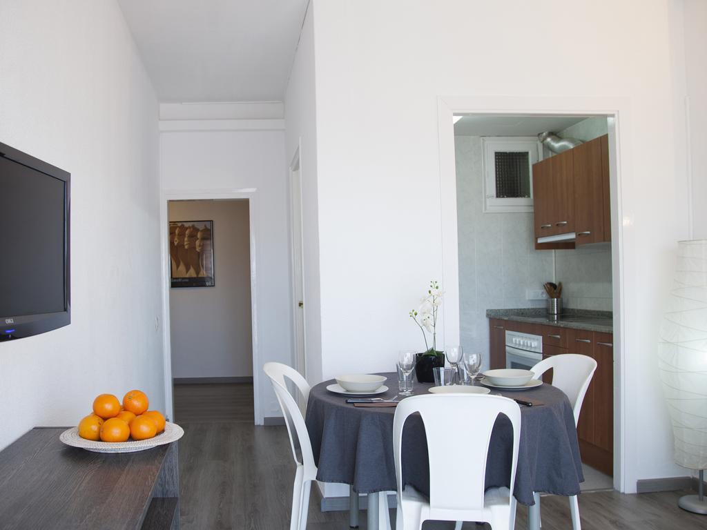 Apartaments Atzavara Calella Cameră foto
